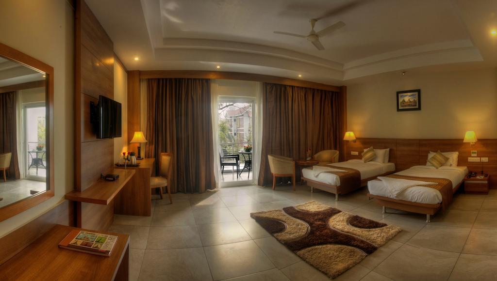 Hotel Le Ruchi The Prince Mysuru Zewnętrze zdjęcie